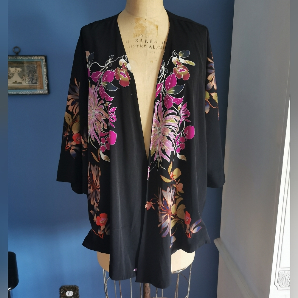 Floral kimono